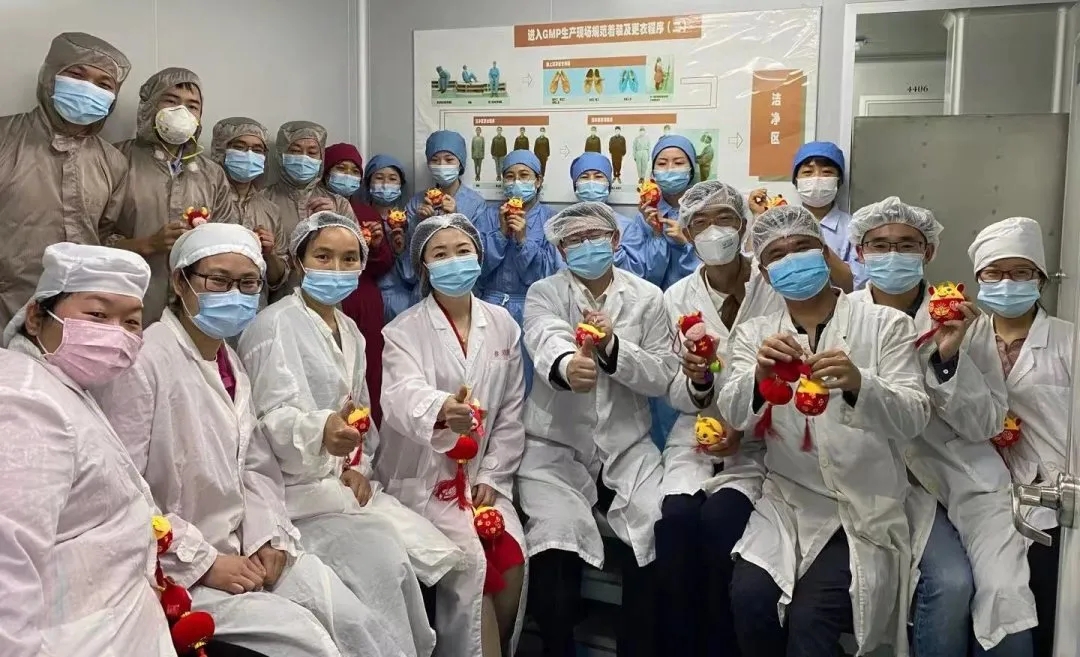 送福到岗，，，，，，情暖一线！